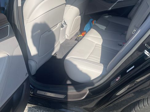 Used 2017 Genesis G80 5.0 Ultimate RWD image 10