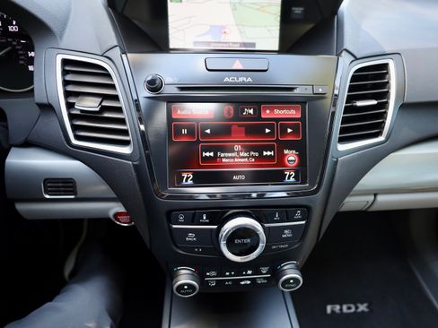 Used 2017 Acura RDX AWD w/ Advance Package image 24