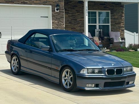 Used 1999 BMW 328i Convertible RWD image 14