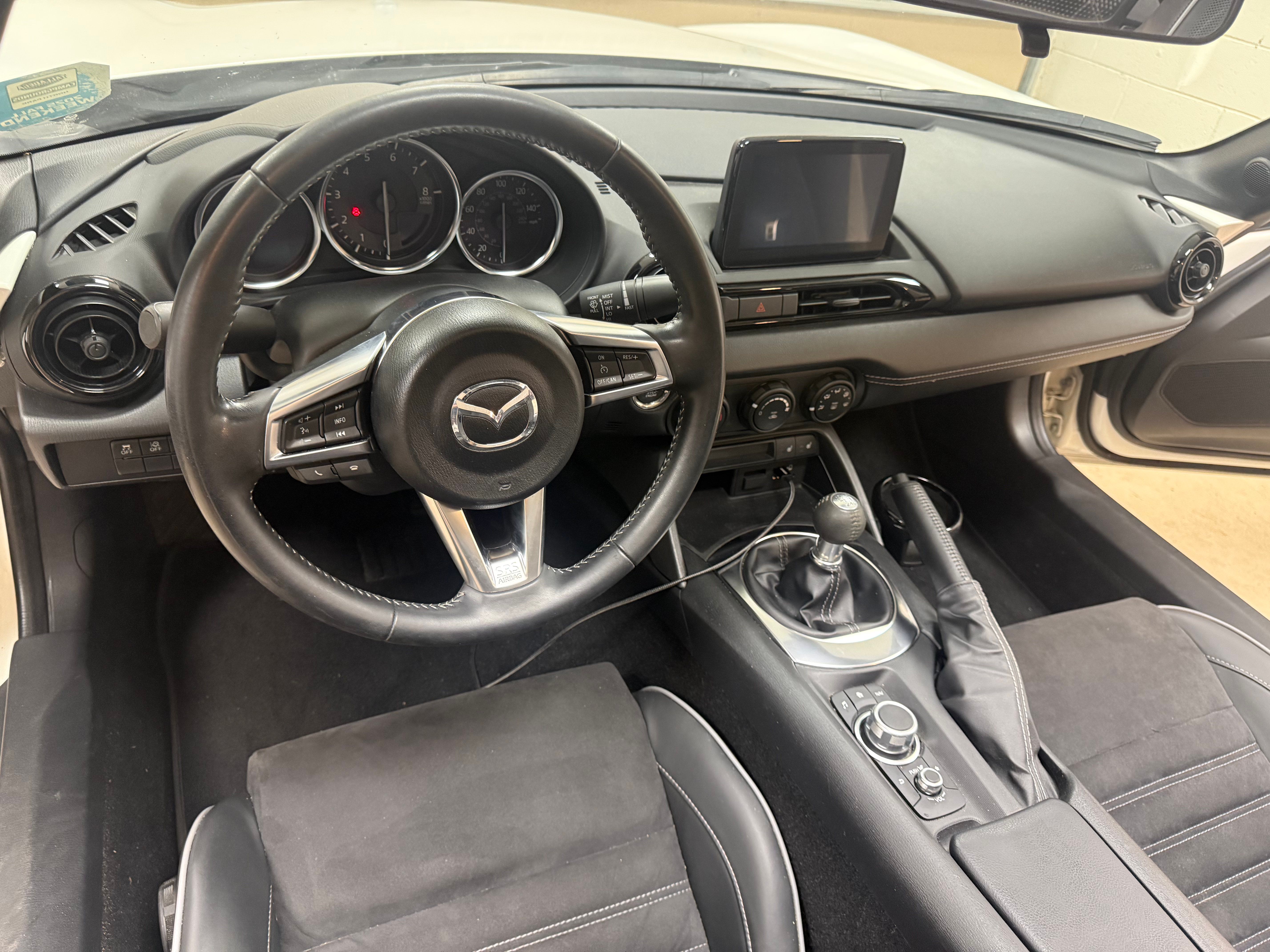 Used 2022 MAZDA MX-5 Miata Club w/ Brembo/BBS Recaro Package RWD image 2