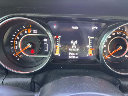 Used 2020 Jeep Wrangler Unlimited Sport image 14