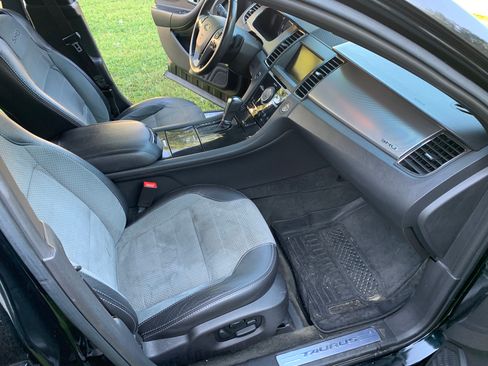 Used 2014 Ford Taurus SHO w/ Equipment Group 401A image 18