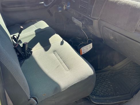 Used 2004 Ford F350 2WD Regular Cab DRW Super Duty image 10