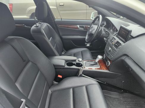 Used 2011 Mercedes-Benz C 300 4MATIC Sedan image 14