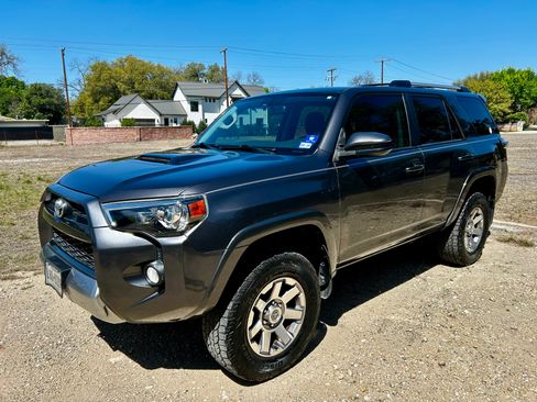 Used 2014 Toyota 4Runner Trail image 1