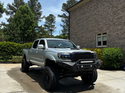 Used 2007 Toyota Tacoma PreRunner RWD image 4