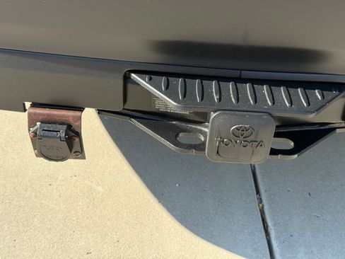 Used 2015 Toyota Highlander Limited AWD/4WD image 9