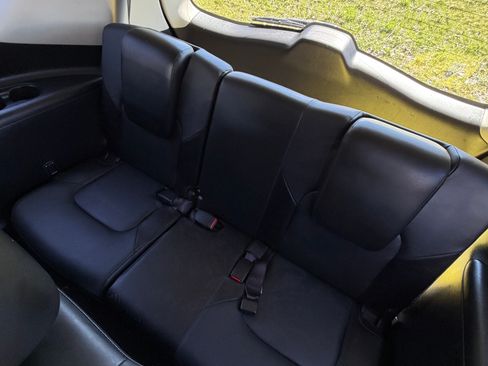 Used 2012 INFINITI QX56 4WD w/ Deluxe Touring Pkg image 16