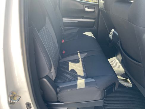 Used 2018 Toyota Tundra SR5 image 17