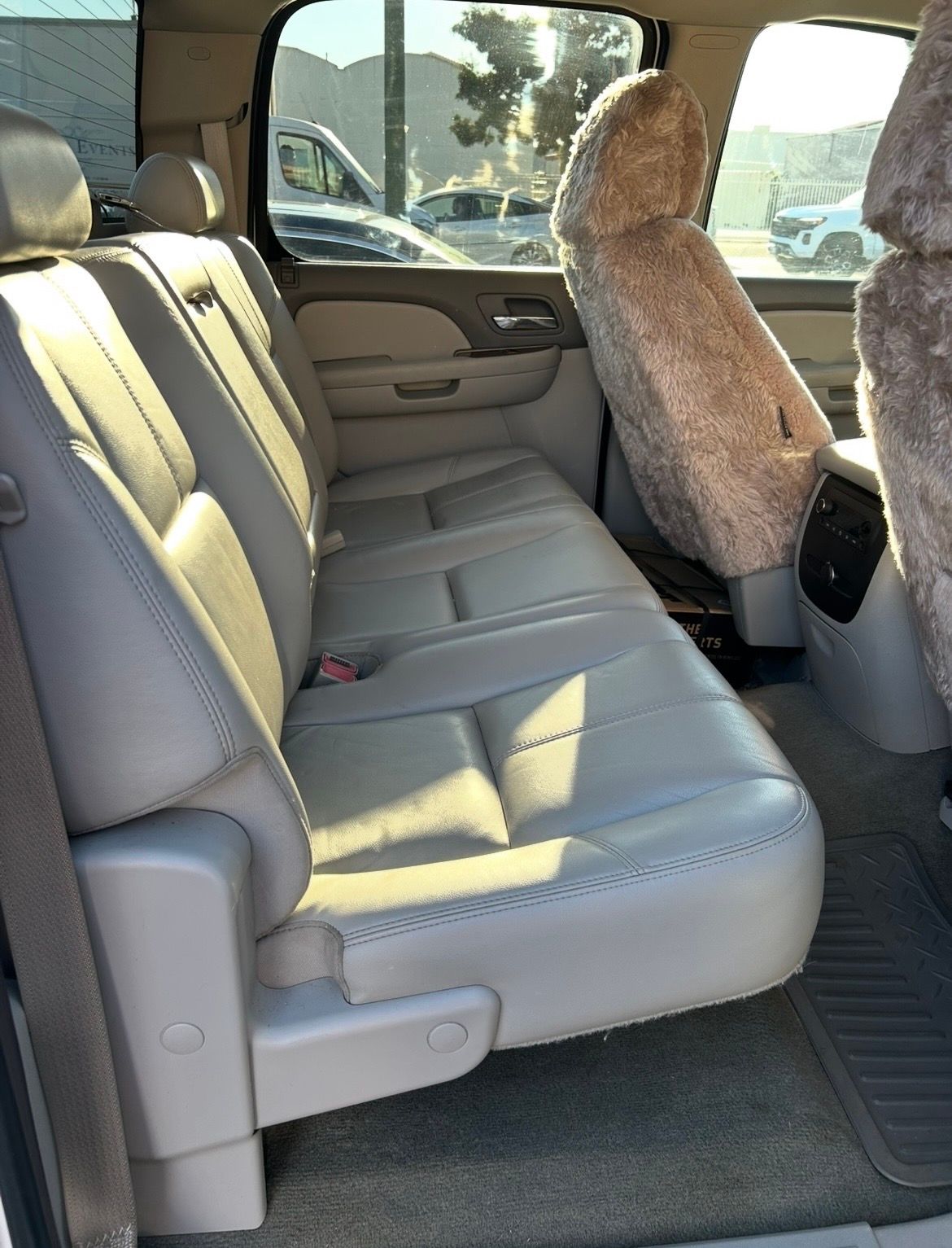 Used 2007 Chevrolet Silverado 2500 LTZ w/ Safety Package AWD/4WD image 11