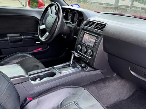 Used 2008 Dodge Challenger SRT8 image 10