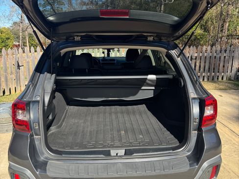 Used 2019 Subaru Outback 2.5i Limited w/ Popular Package #2 image 16