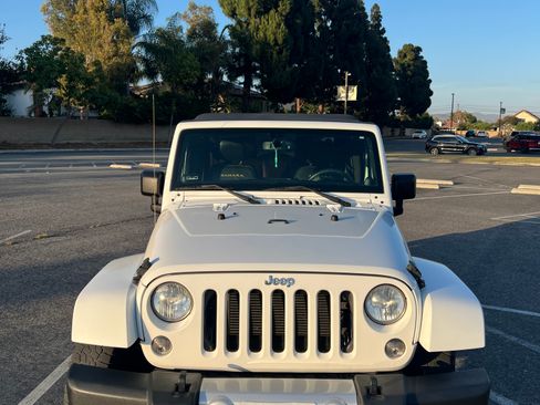 Used 2014 Jeep Wrangler Sahara w/ Connectivity Group AWD/4WD image 2