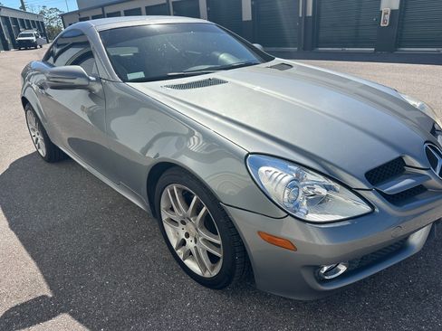 Used 2009 Mercedes-Benz SLK 300 SLK 300 Roadster 2D image 2