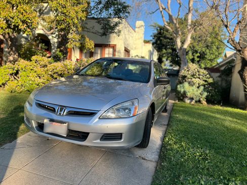 Used 2007 Honda Accord VP image 2