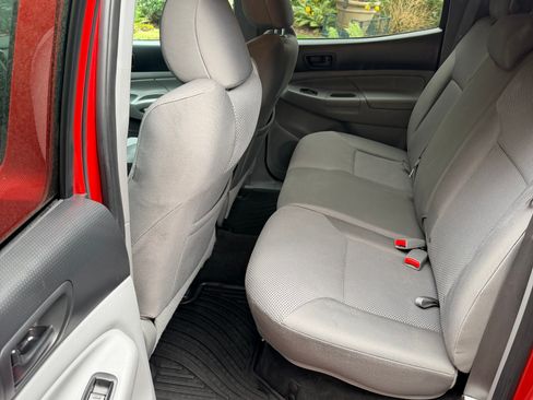 Used 2013 Toyota Tacoma 4x4 Double Cab w/ TRD Off-Road Pkg image 14