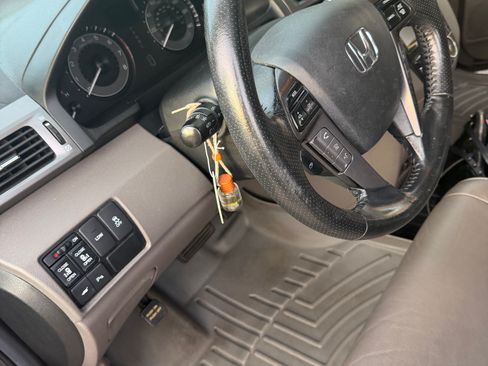 Used 2014 Honda Odyssey Touring Elite image 22