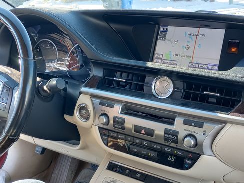 Used 2013 Lexus ES 350 image 8