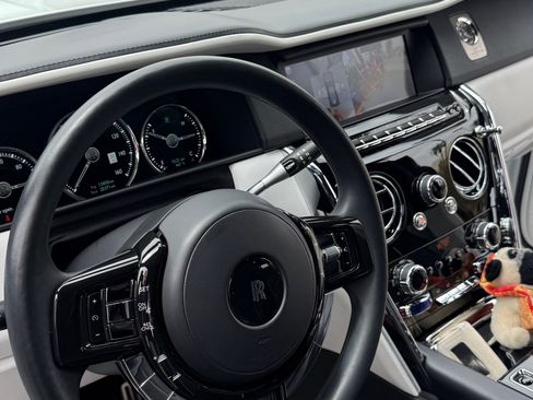 Used 2021 Rolls-Royce Cullinan AWD/4WD image 11