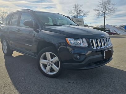 Used 2011 Jeep Compass Limited w/ Sun/Sound Group