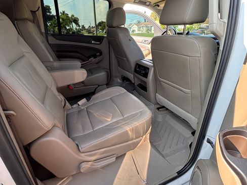 Used 2019 Chevrolet Suburban Premier AWD/4WD image 29