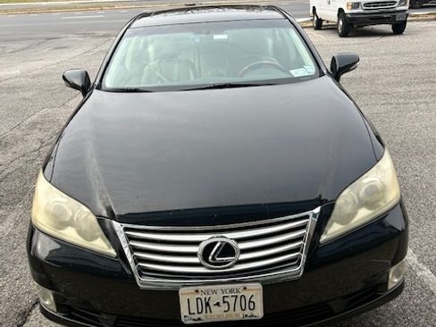 Used 2010 Lexus ES 350 image 4