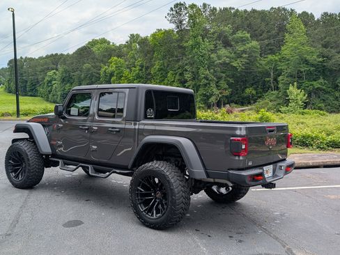 Used 2024 Jeep Gladiator Mojave image 4