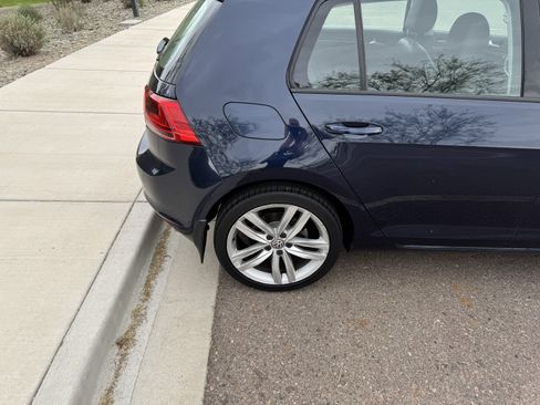 Used 2017 Volkswagen Golf Wolfsburg Edition image 14