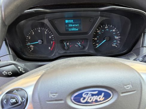 Used 2019 Ford Transit 350 XLT image 4