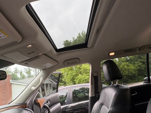 Used 2022 Nissan Armada SL w/ Captain's Chairs Package AWD/4WD image 15