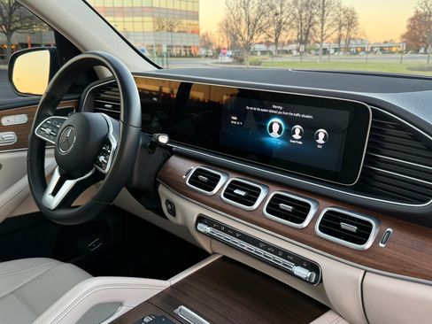 Used 2023 Mercedes-Benz GLE 350 4MATIC image 5