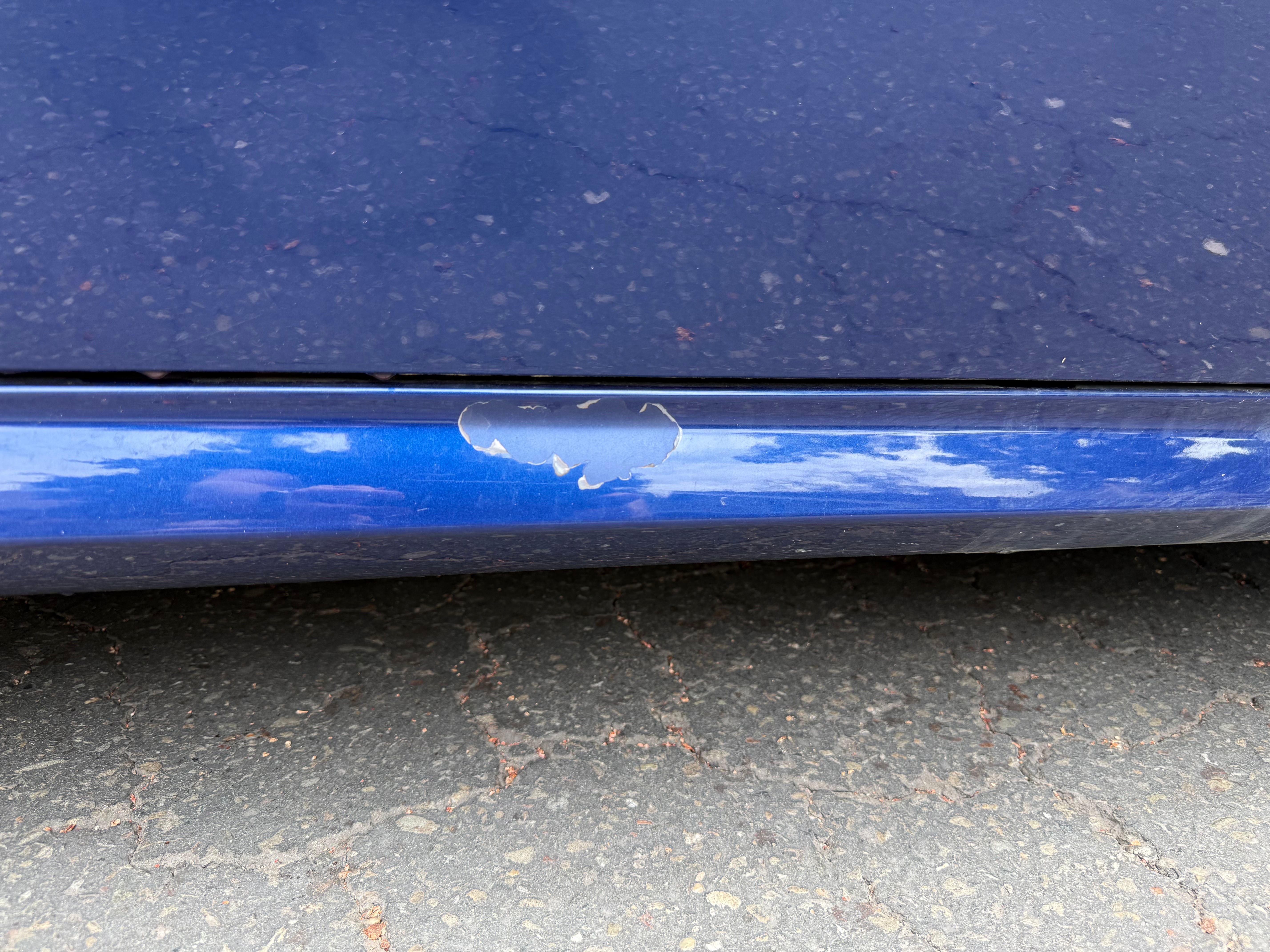 Used 2004 Cadillac XLR RWD image 16
