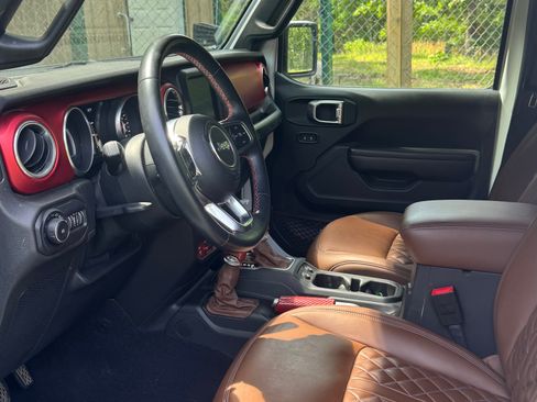 Used 2018 Jeep Wrangler Unlimited Rubicon AWD/4WD image 18