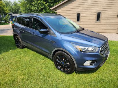 Used 2018 Ford Escape SE w/ SE Sport Appearance Package