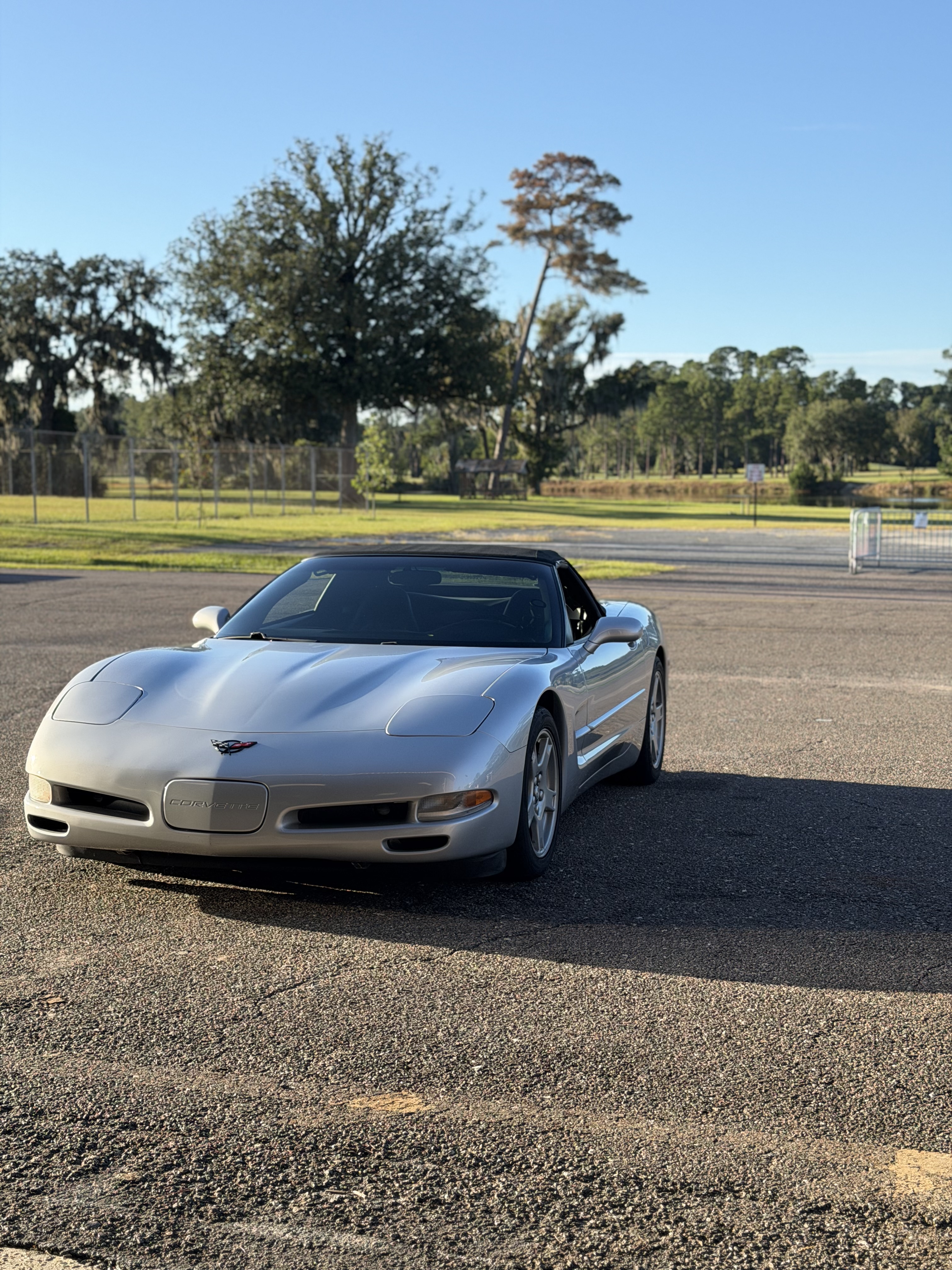 Used 1998 Chevrolet Corvette Convertible w/ Memory Pkg RWD image 11