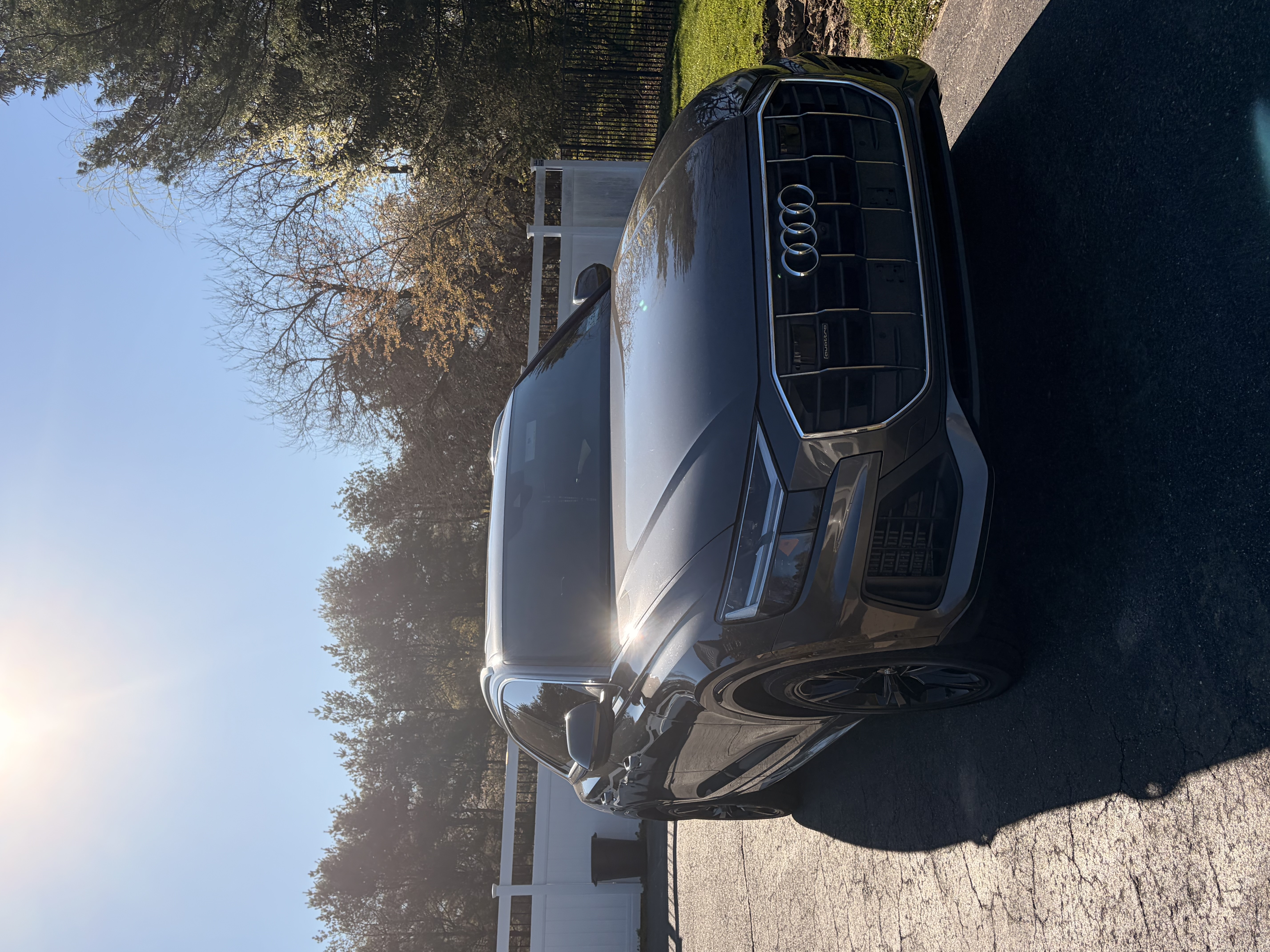 Used 2019 Audi Q8 Premium Plus w/ Premium Plus AWD/4WD image 17