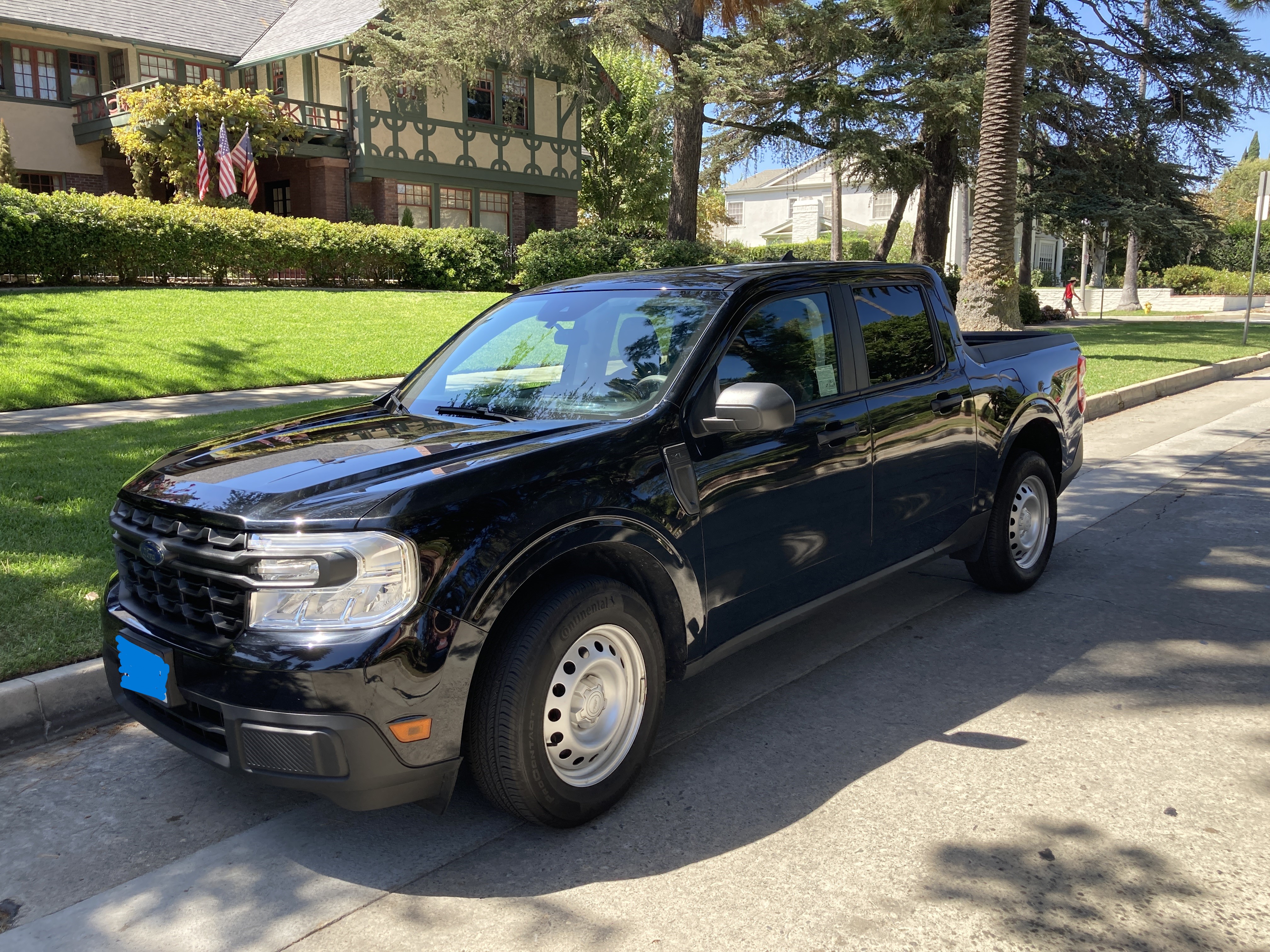 Used 2024 Ford Maverick XL FWD image 1