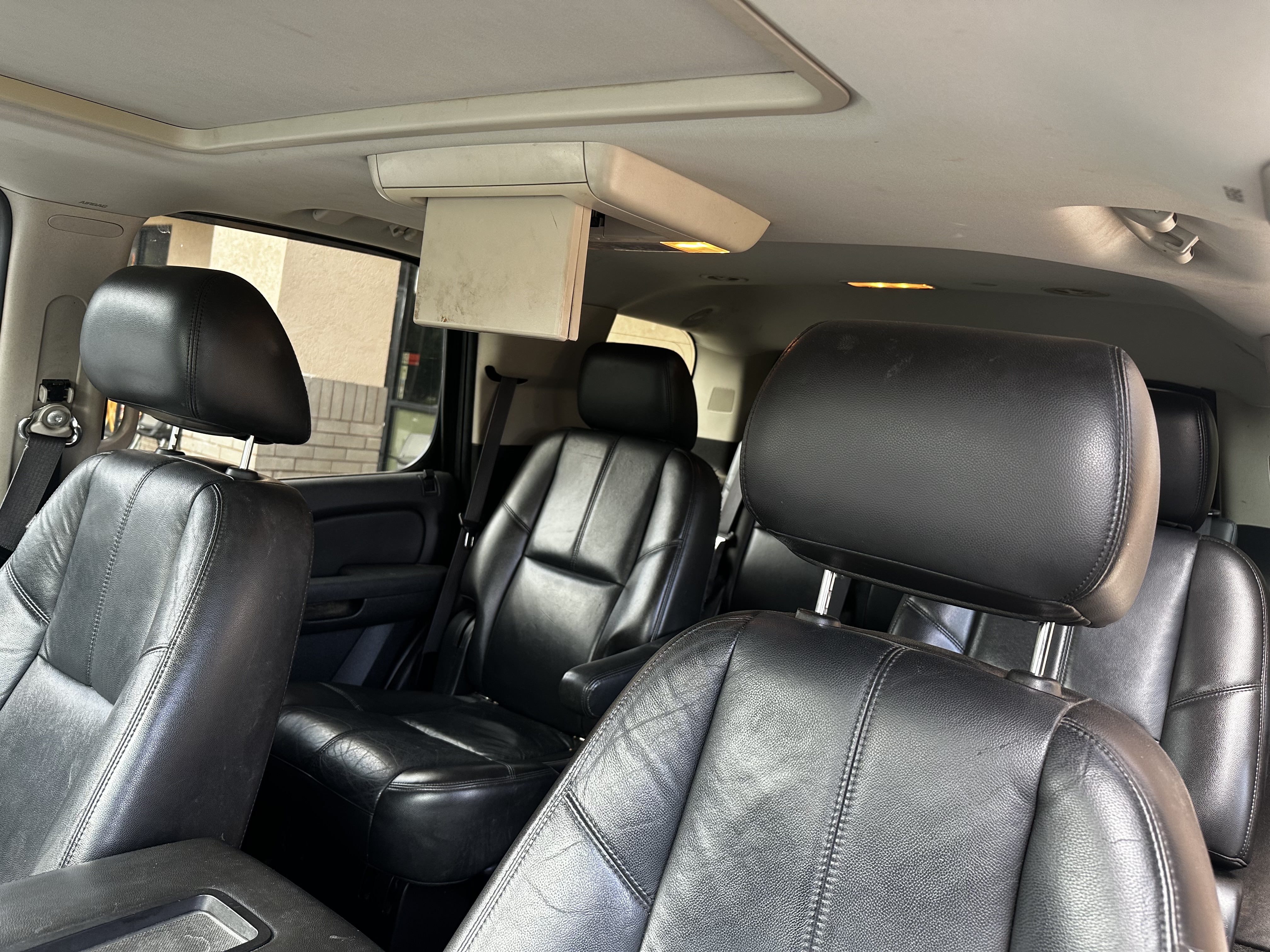 Used 2011 Chevrolet Tahoe LT RWD image 9