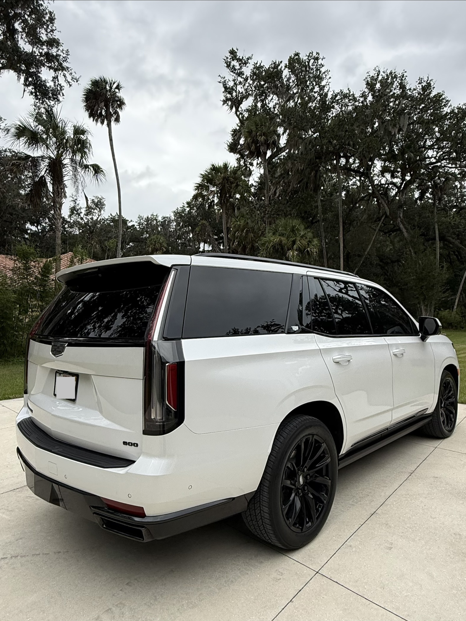 Used 2024 Cadillac Escalade Sport Platinum w/ LPO, ONYX Package AWD/4WD image 5