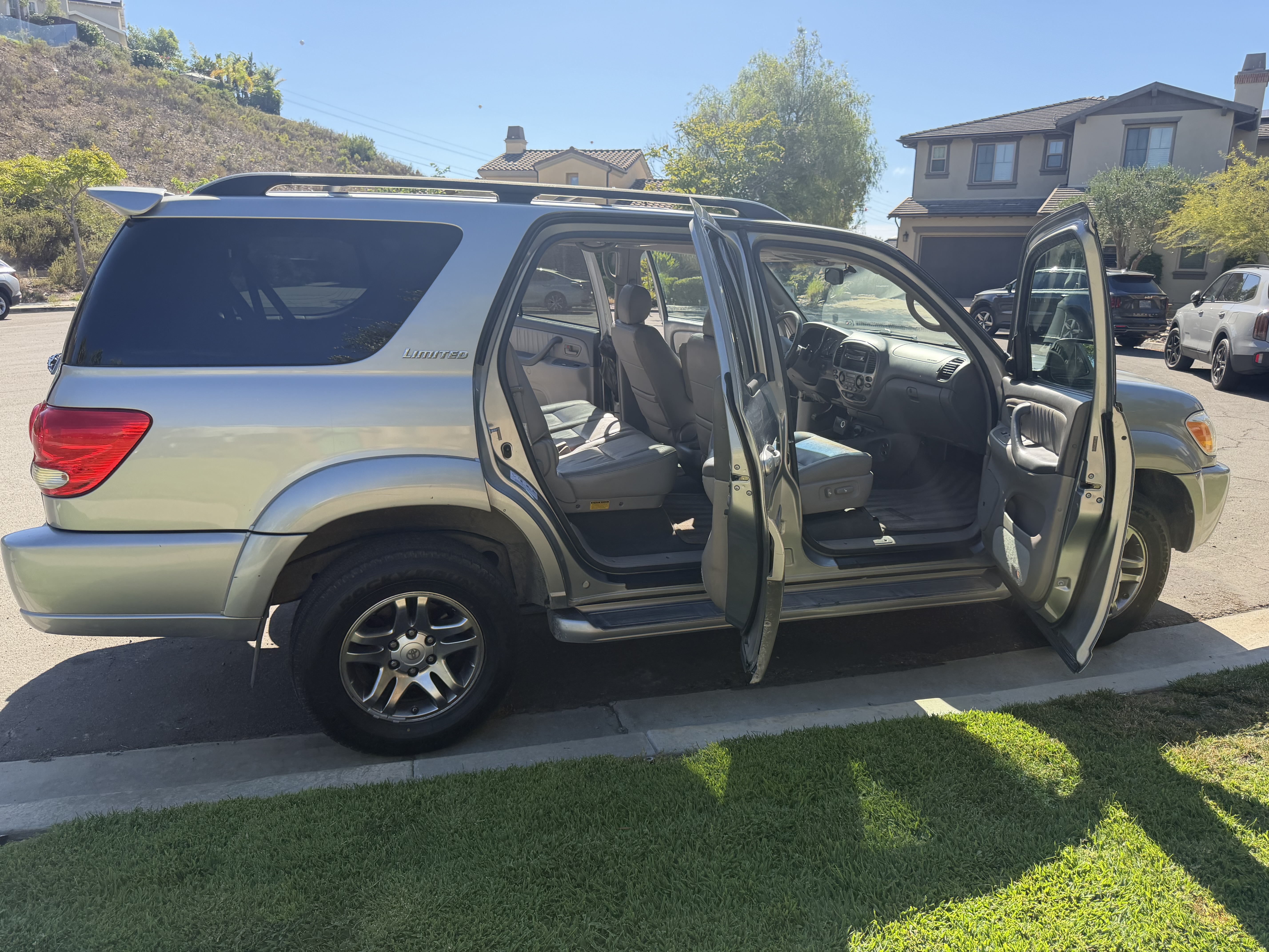 Used 2007 Toyota Sequoia Limited AWD/4WD image 9