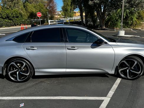 Used 2021 Honda Accord Sport image 5