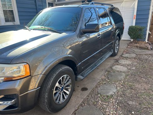Used 2015 Ford Expedition EL XLT image 5