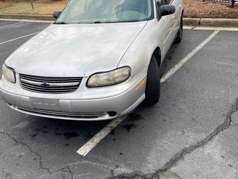 Used 2004 Chevrolet Malibu Classic image 2