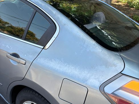 Used 2011 Nissan Altima Hybrid Sedan 4D image 9