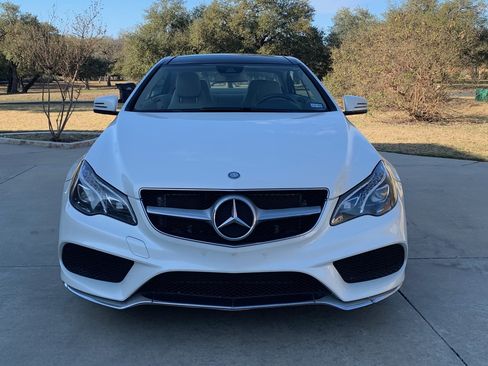 Used 2017 Mercedes-Benz E 400 4MATIC Coupe image 4