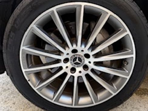 Used 2020 Mercedes-Benz GLC 300 4MATIC Coupe image 24