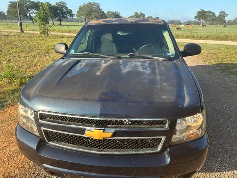 Used 2008 Chevrolet Tahoe LS w/ Max Trailering Package AWD/4WD image 4