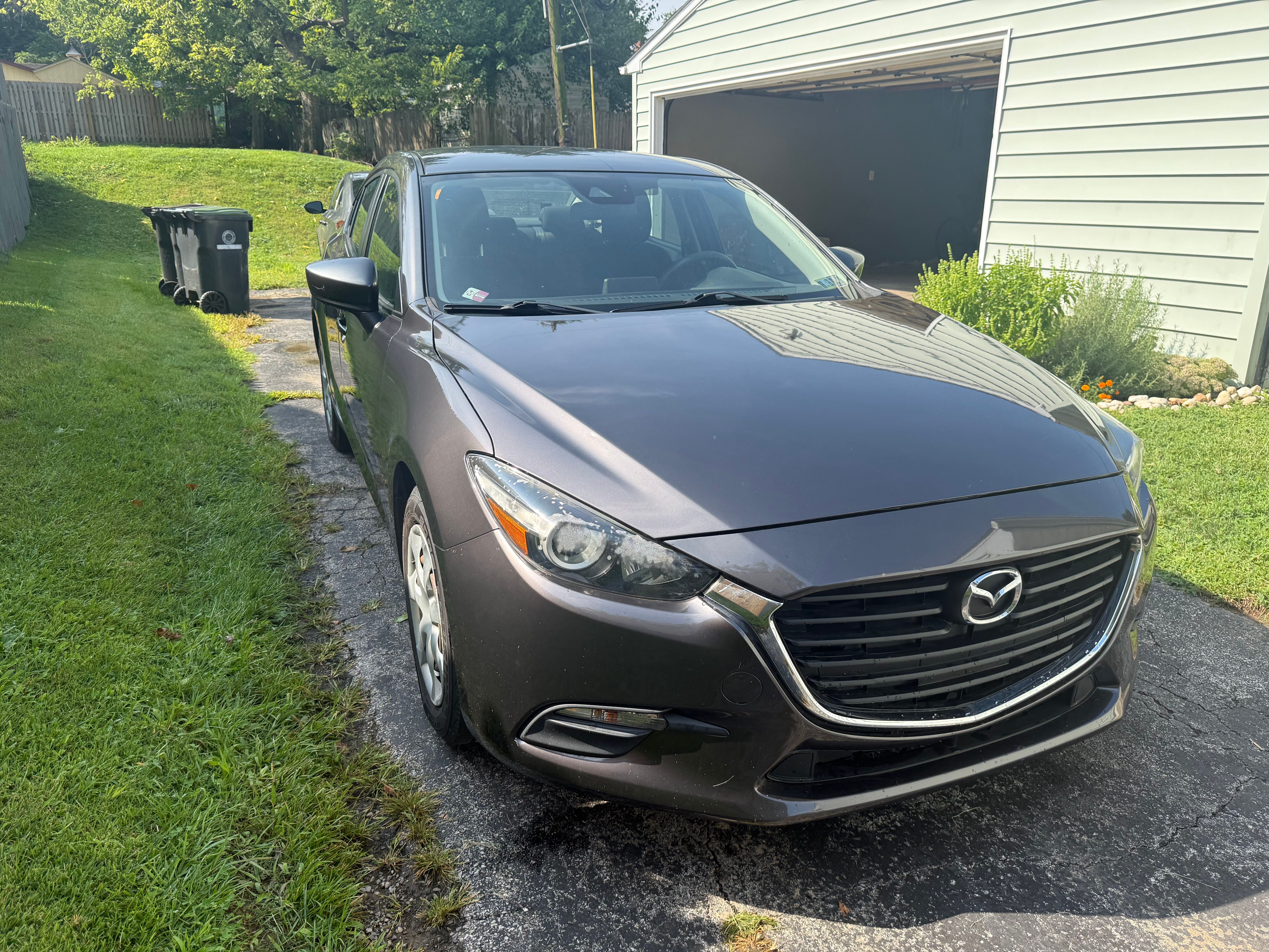 Used 2018 MAZDA MAZDA3 Sport FWD image 17
