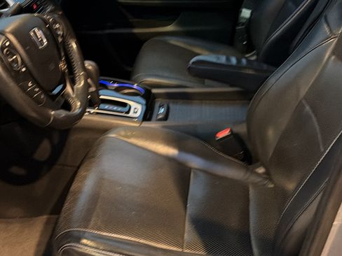 Used 2017 Honda Ridgeline RTL-E image 14