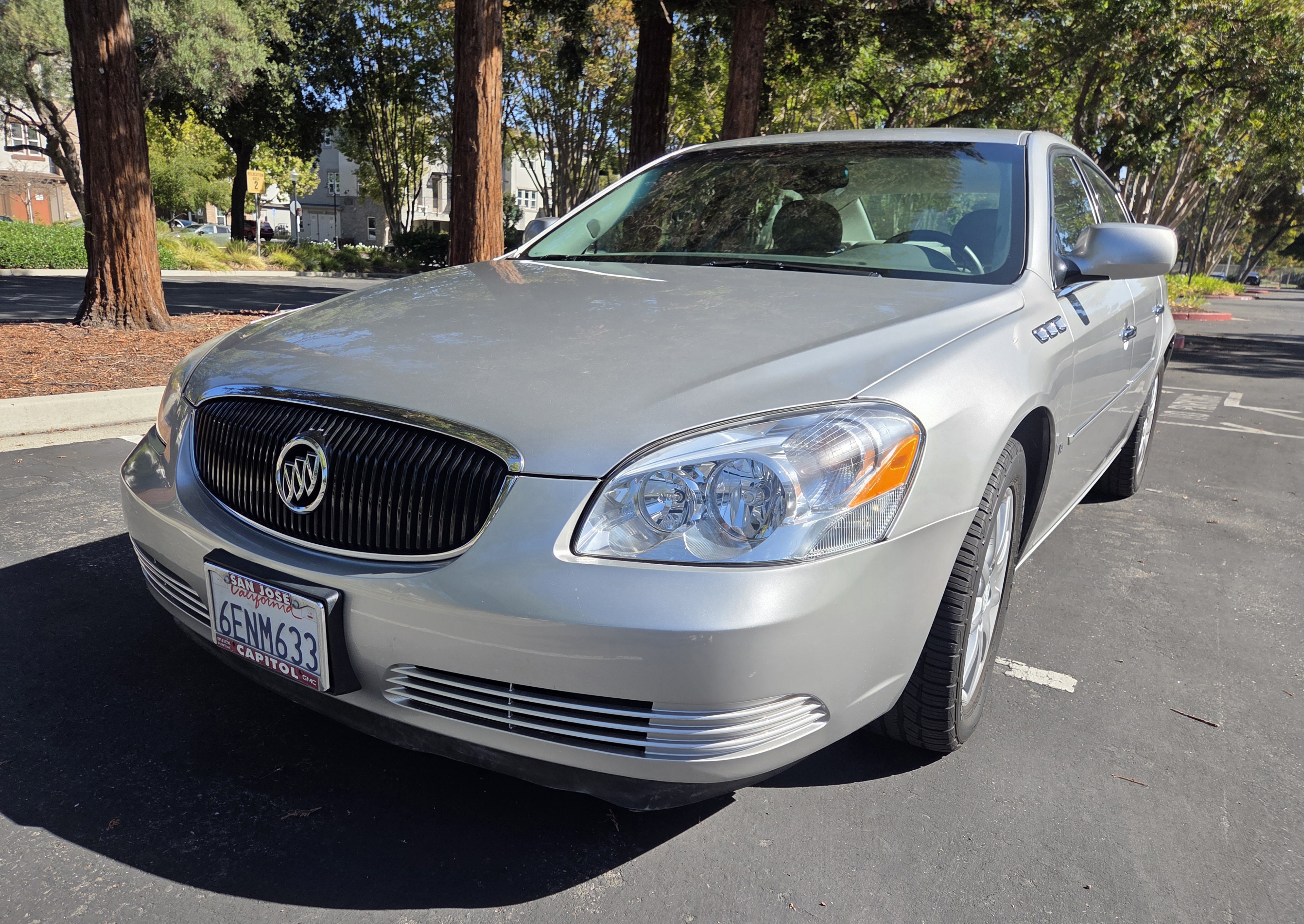 Used 2008 Buick Lucerne CXL w/ Driver Confidence Package FWD image 4